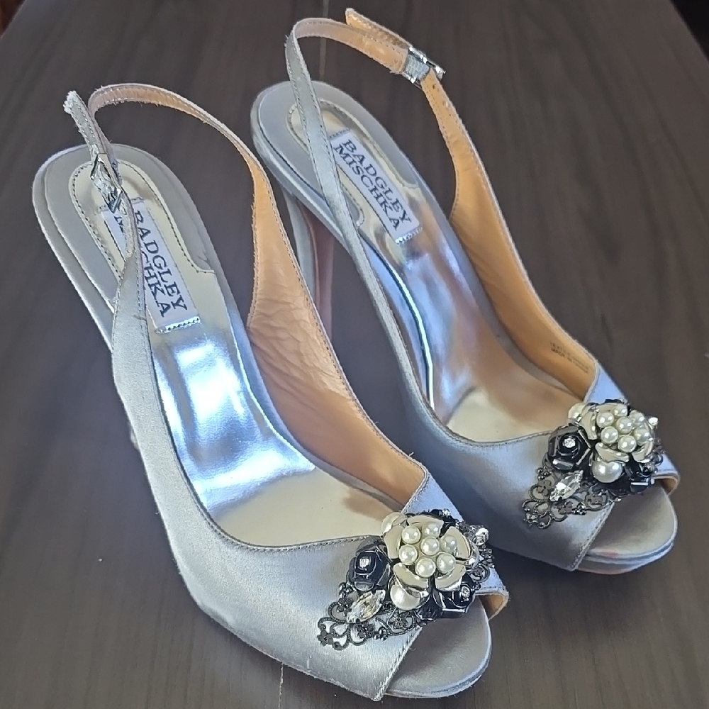 Badgley Mischka Silver Peep-Toe Slingback Heels